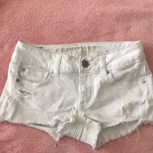 white american eagle stretch shorts